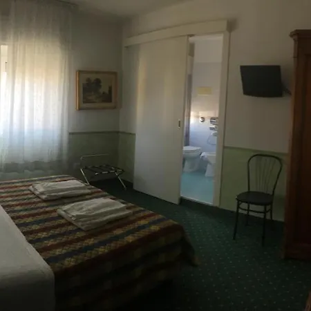 Hotel Astoria 3*