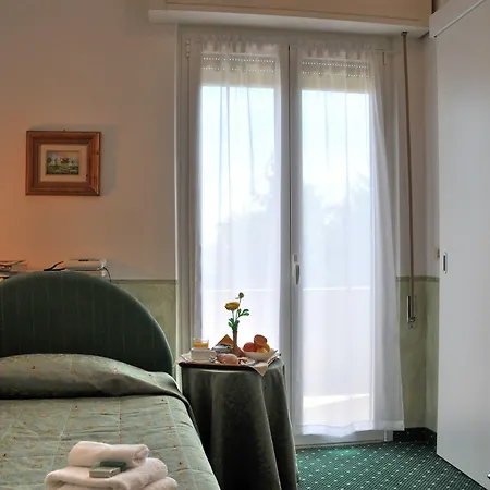 Astoria Desenzano del Garda