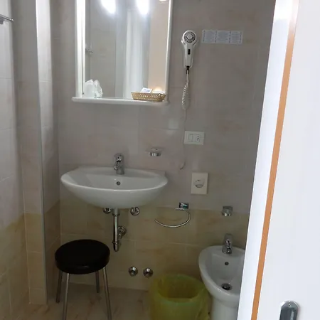 Hotel Astoria 3*