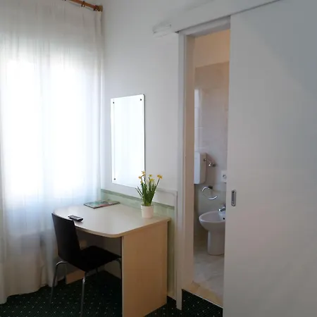Astoria Hotel Desenzano del Garda